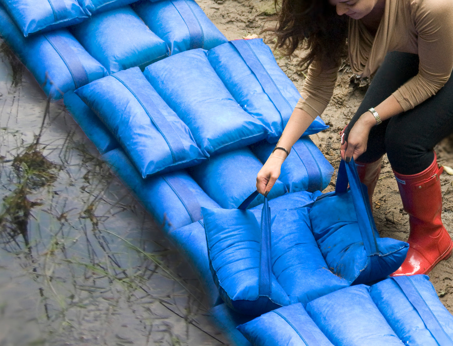 HydroSack Flood Barrier Prevention Sacks - Cocus